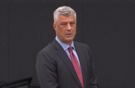 Thaçi nga Haga uron shqiptarët për pavarësi: Besoj që nëntorët e tjerë do t’i festojmë bashkërisht