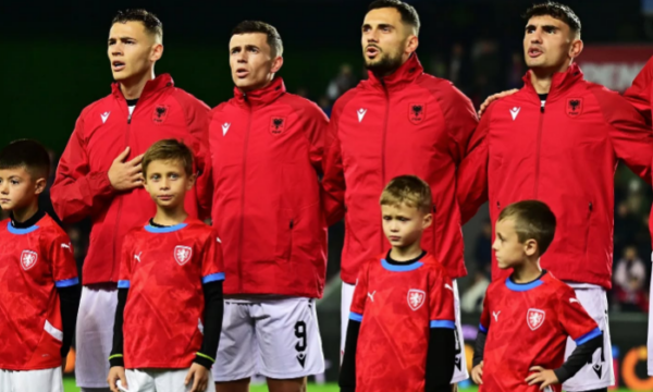 UEFA uron Shqipërinë për Ditën e Pavarësisë: Një komb pasionant i futbollit