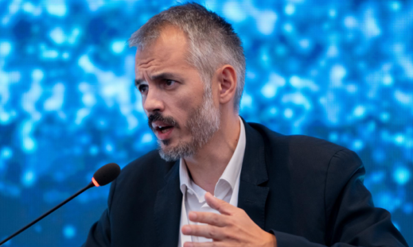 Trump duhet të rifillojë bisedimet Kosovë-Serbi për të arritur përparim të vërtetë