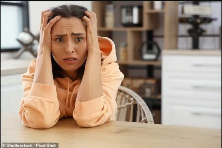 Si ta mposhtni gjendjen e ankthit në vetëm 15 minuta, sipas një terapisteje