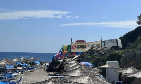 Bëhen bashkë Nora dhe Roberti, ky i fundit i dhuron unazë
