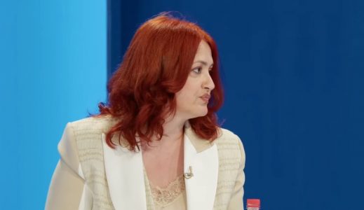 Hoxha për mbajtjen e seancës për Thaçin më 28 Nëntor: Po du me besu që s’e kanë kqyrë datën…përndryshe fyerje e jashtëzakonshme