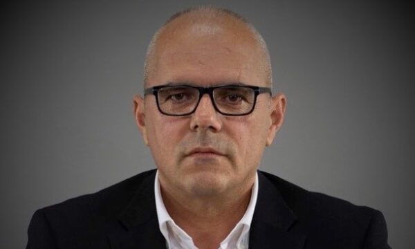 Kosova në udhëkryqin e saj më të madh