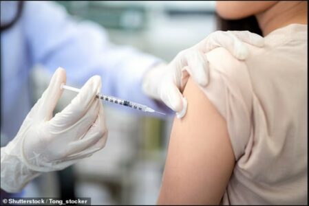 Tre gjëra që nuk duhet t’i bëni pas vaksinës së gripit, sipas mjekëve