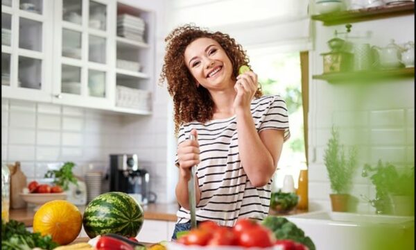 Shkencëtarët: Ulja e përditshme e kalorive me 30% mund të zgjasë jetën dhe të mbrojë trurin