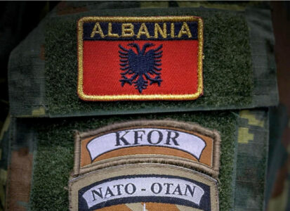 KFOR’i uron Shqipërinë për 28 Nëntor si vend aleat dhe kontribuues me ushtarë në misionin e tyre