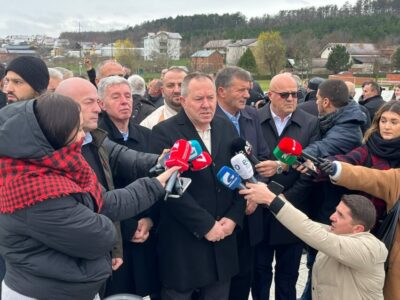 OVL-UÇK homazhe në Prekaz: Këto festa janë të mangëta pa krerët e UÇK-së që po mbahen padrejtësisht në Hagë