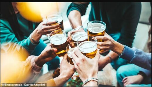 Sa pije alkooli në ditë rrisin rrezikun për goditje të rëndë në tru në të 60-tat