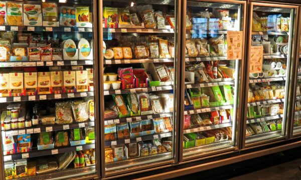 Pesë produkte që reklamohen si zvicerane, por nuk kanë asnjë lidhje me Zvicrën