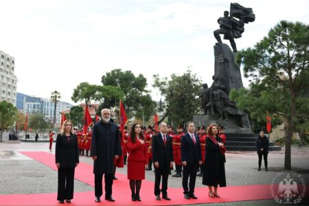 113-vjetori i Pavarësisë së Shqipërisë, ngritet flamuri në Vlorë